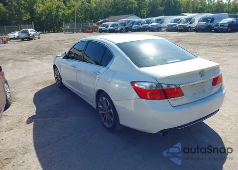 2014 Honda Accord Sport z USA, uszkodzony, nr VIN 1HGCR2F57EA011968